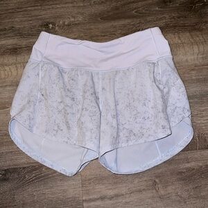 Lululemon Speed Up Mid-Rise Lined Short 4"  size 2